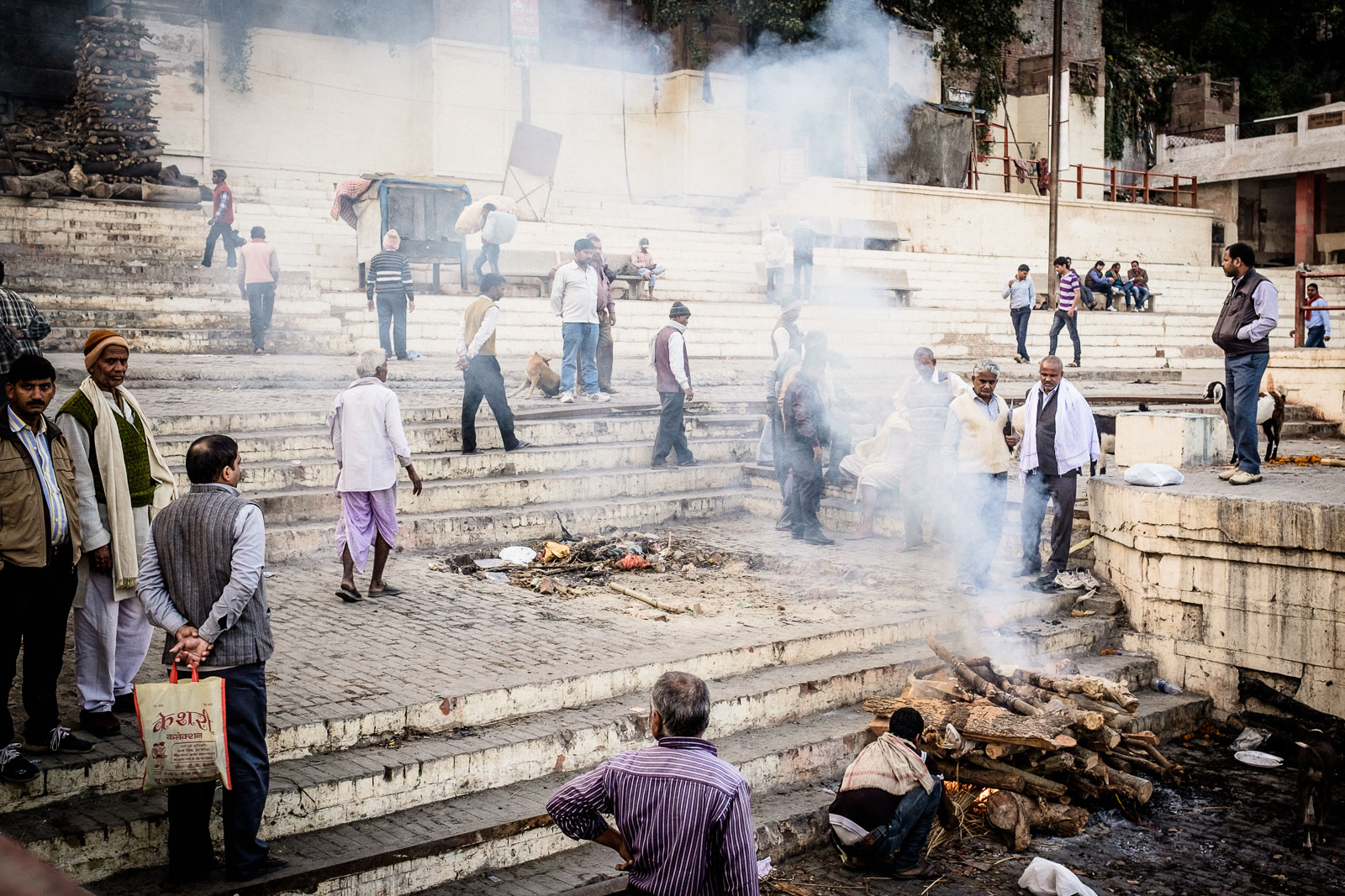 Burning the dead in Varanasi
