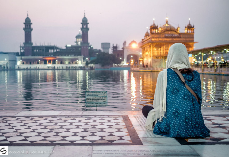 Lovely Courtney contemplate at the Golden Temple